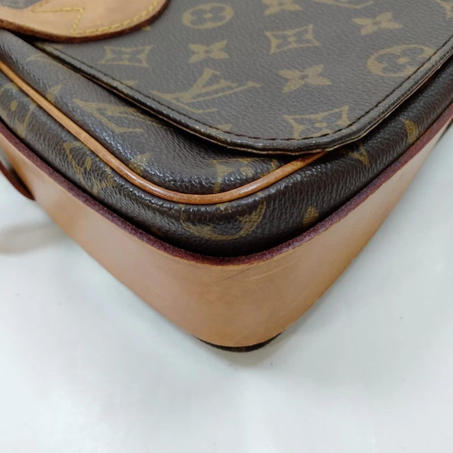 Brown 1990s Louis Vuitton Cartouchiere Shoulder Bag For Sale - Image 8 of 18