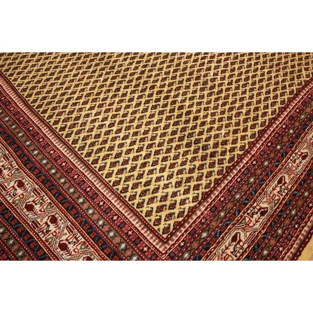 Middle Eastern Hand-Knotted Sarough Rug For Sale - Image 6 of 11