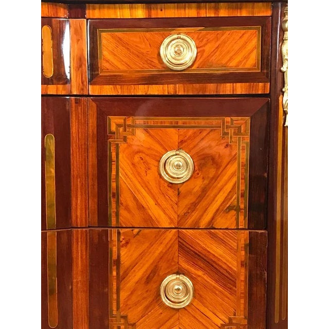 French Louis XV Chest of Drawers, 1770s For Sale - Image 9 of 10