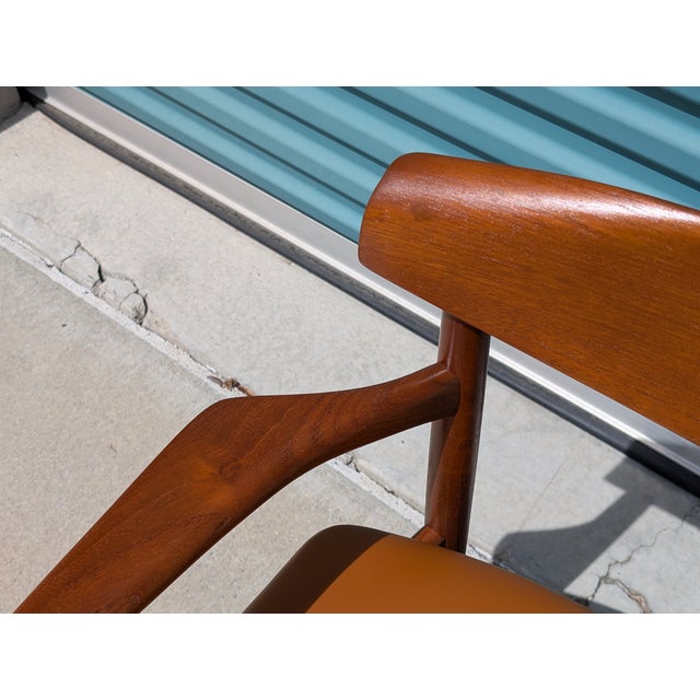 Danish Mid Century Modern Teak Chair by Ib Kofod-Larsen Armchair for Selig, C1960s For Sale In Los Angeles - Image 6 of 17