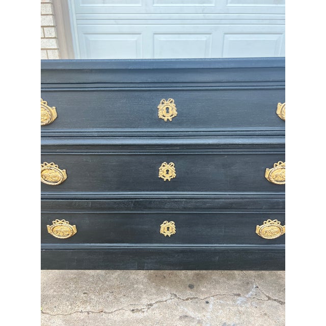 French 19th Century Louis XVI Pair of Commodes / Chest of Drawers For Sale - Image 4 of 12