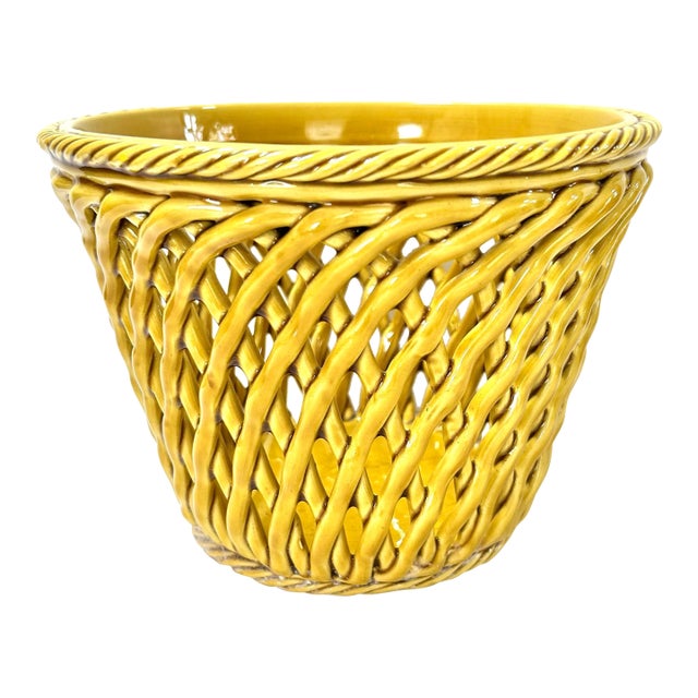 Vintage Italian Yellow Porcelain Basket Weave Cachepot - Trompe L’Oeil Woven Planter For Sale