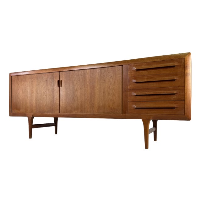 FA32 Sideboard by Ib Kofod Larsen for Faarup, 1960s For Sale
