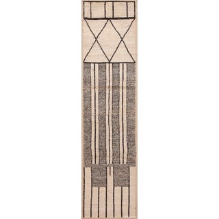 Nazmiyal Collection Ivory Cream and Charcoal Tribal Geometric Modern Runner Rug For Sale