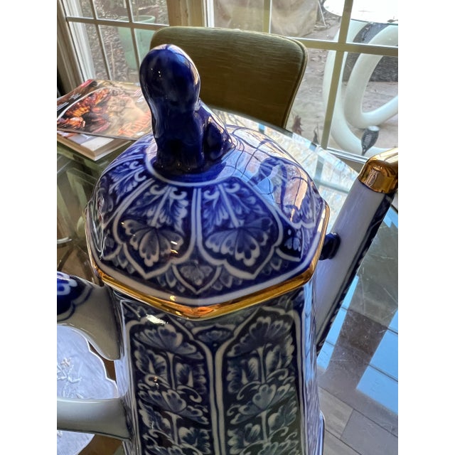 1970s Blue and White Stately Foo Dog Tea Pot For Sale - Image 4 of 5