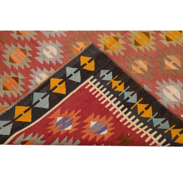 Traditional Mid-20th Century Vintage Kilim Rug, 4'8" X 8'2" For Sale - Image 3 of 8