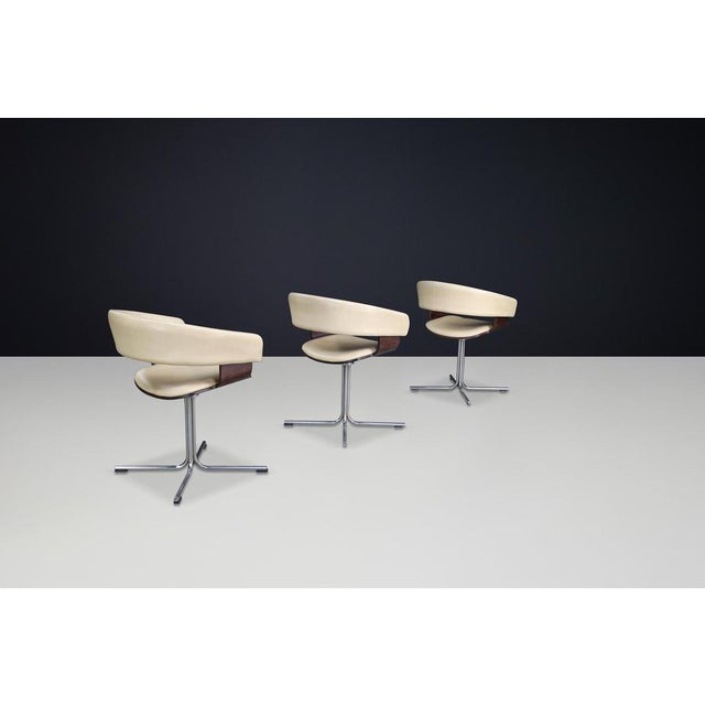 Modern Swivel Dining Armchairs attributed to John Coleman for Allermuir, Usa, 1990s For Sale - Image 9 of 10