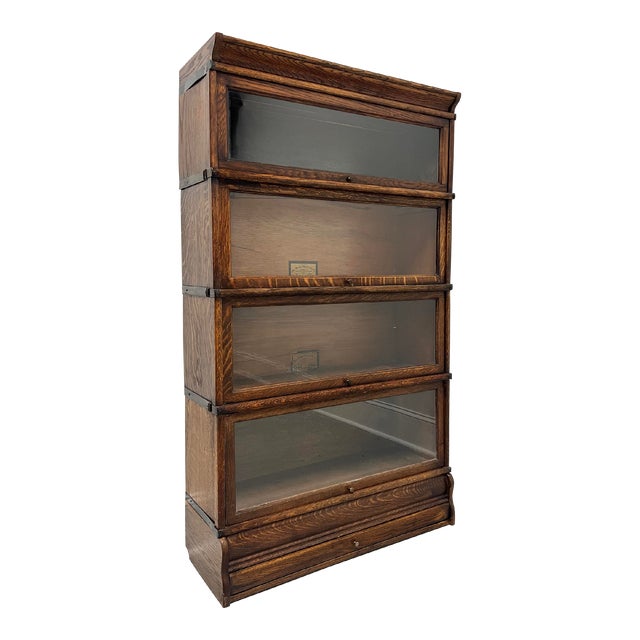 Globe Wernicke Grade 299 Early 20th Century Quartersawn Tiger Oak Four