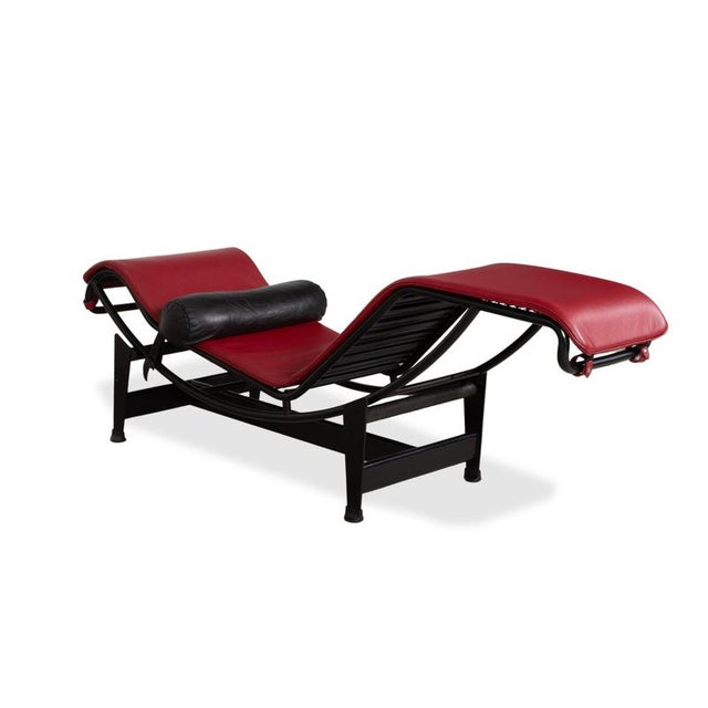Bauhaus LC 4 Leather Chaise Lounge in Red by Le Corbusier for Cassina For Sale - Image 5 of 16