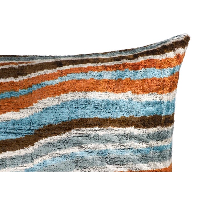 Contemporary Motion Silk Velvet Ikat Throw Pillow Cover, 16 X 24 For Sale - Image 3 of 5
