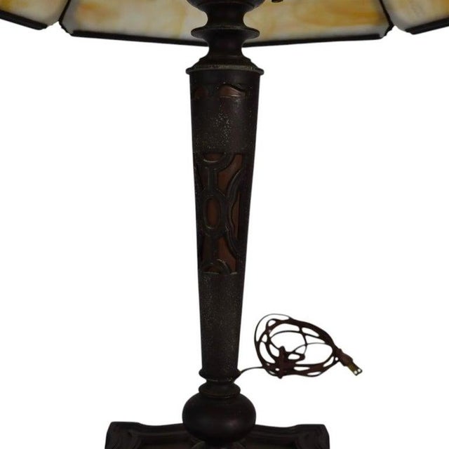 Glass Antique Bradley & Hubbard Arts & Crafts 8-Panel Slag Glass Table Lamp C1920 For Sale - Image 7 of 12