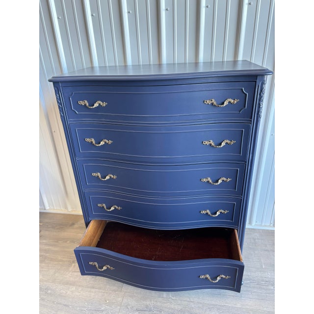 1920s French Provincial Chest in Deep Navy With Gilded Hardware For Sale - Image 6 of 6