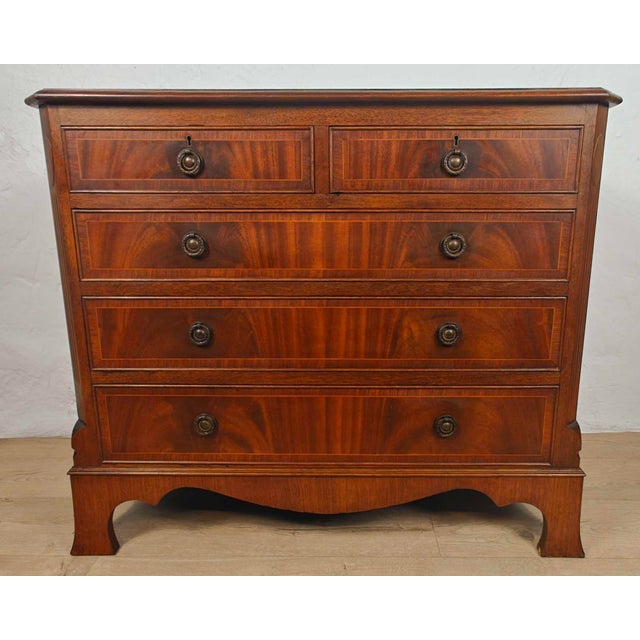 1980s Chest of Drawers in Mahogany Drop Handles, 1980 For Sale - Image 5 of 14