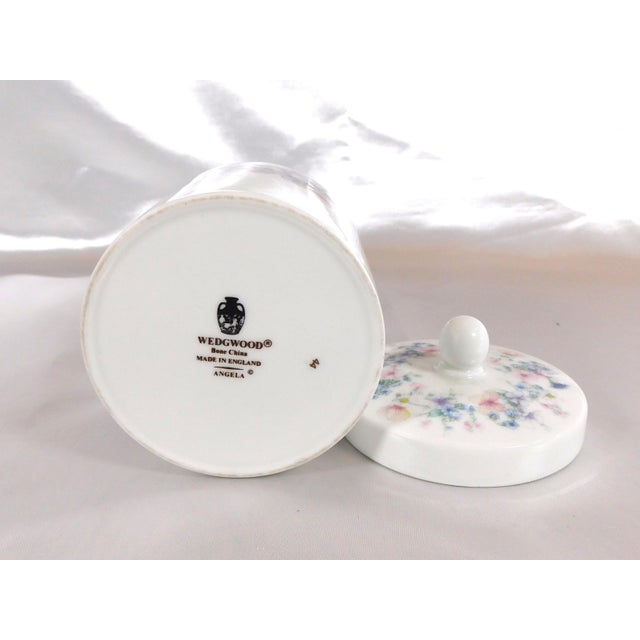 White Wedgwood Angela Vanity Tray and Covered Ring/Trinket Dish For Sale - Image 8 of 10