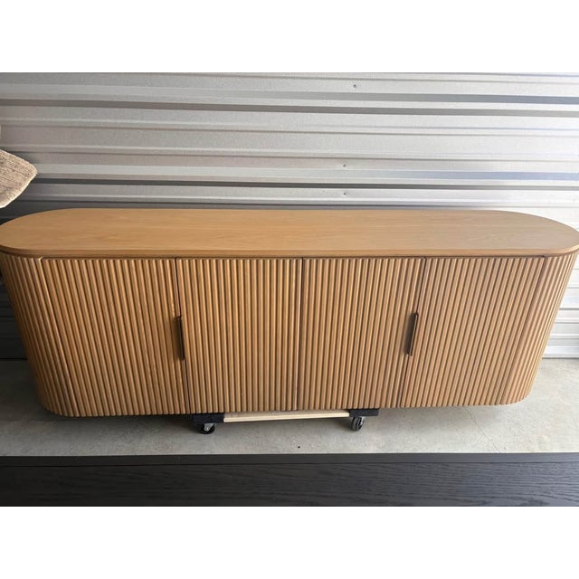 Rh (Restoration Hardware) 4-Door Media Console Byron Collection – Light Oak / Brass For Sale In Columbus - Image 6 of 6