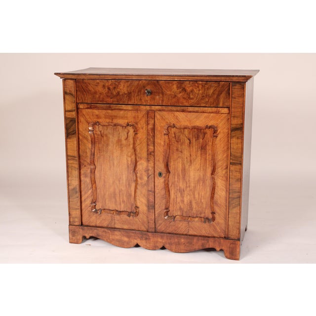 French Late 19th Century Napoleon III Burl Walnut Two Door Cabinet For Sale - Image 3 of 13