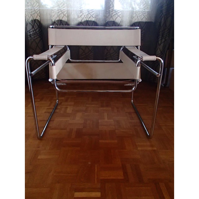 Bauhaus WASILI Armchair in Beige Leather, 1980s For Sale - Image 4 of 13