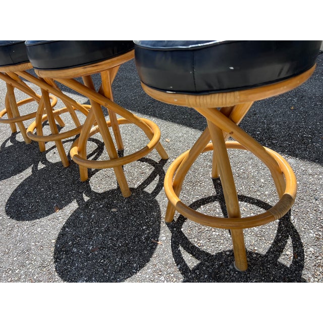 Paul Frankl 1950s Mid Century Rattan Swivel Spiral Leg Bar Stools - Set of 4 For Sale - Image 4 of 8