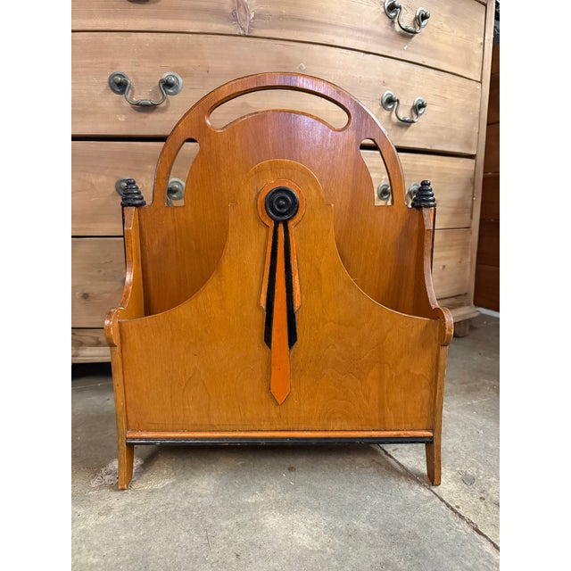 Chestnut Art Deco Magazine Holder 1920-1930 Hollywood Regency For Sale - Image 8 of 8