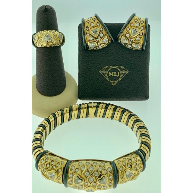 Transparent Leporttie Diamond Bangle Earring Two Piece Set in 18 Karat Yellow Gold For Sale - Image 8 of 18