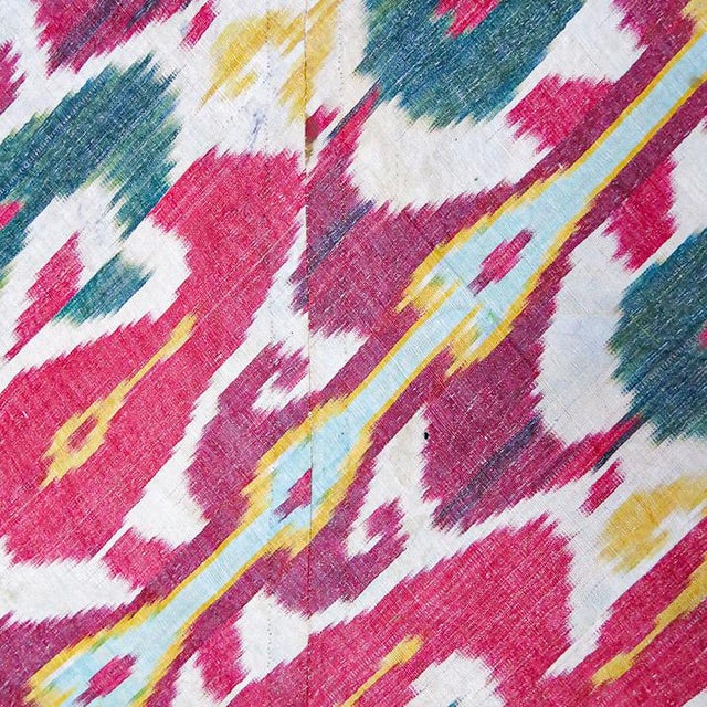 Central Asian Buxårå (Bukhara), Özbekistan (Uzbekistan) Silk Ikat Adras Fragment Silk Ikat Adras Fragment from Buxårå...