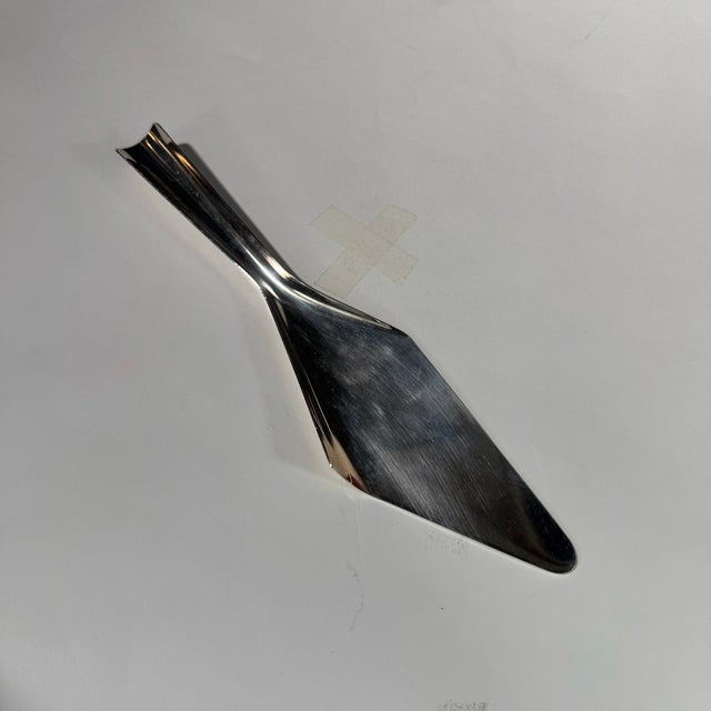 Lino Sabattini Mid 20th Century Lino Sabattini Christofle Cake Server For Sale - Image 4 of 5