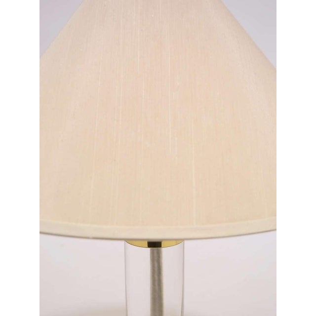 1970s 1970s Mid Century Modern Lucite and Brass Table Lamp by Frederick Cooper For Sale - Image 5 of 9