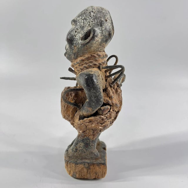 Early 20th Century Kongo Nkisi Nkondi Power Fetish Figure For Sale - Image 4 of 10