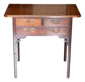 18th Century English Mahogany Side Table With Pierced Brackets