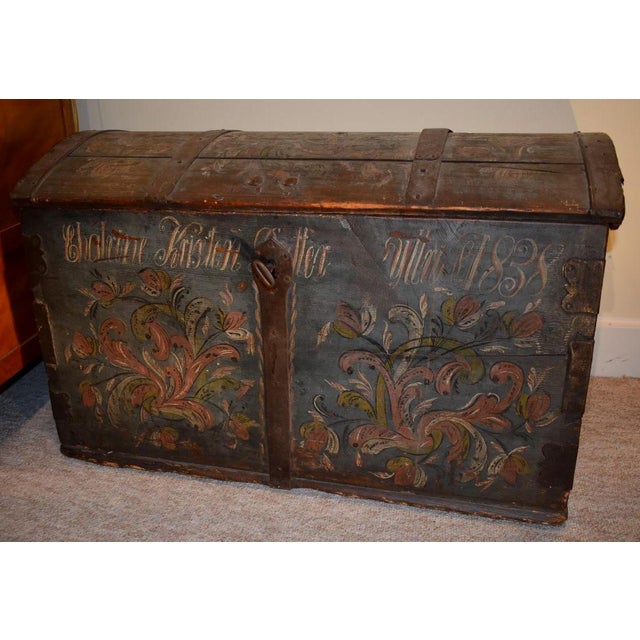Traditional 19th Century Telemark Type Rosemaling Trunk For Sale - Image 3 of 4