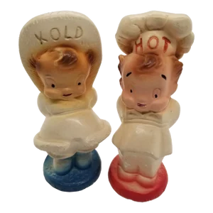 Hot Kold Vintage Piglet Salt and Pepper Shakers