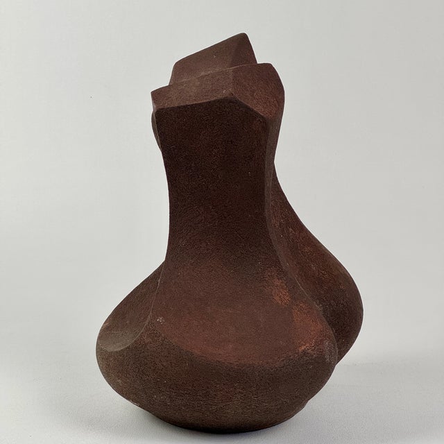 Ceramic 1980s Ruth Dian Pumphrey Untitled Towering Ceramic Sculpture in Deep Brown For Sale - Image 7 of 9