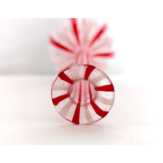 Red White and Transparent Glass Bottle Vase in the style of Gio Ponti, Italy, 1970s For Sale - Image 6 of 14
