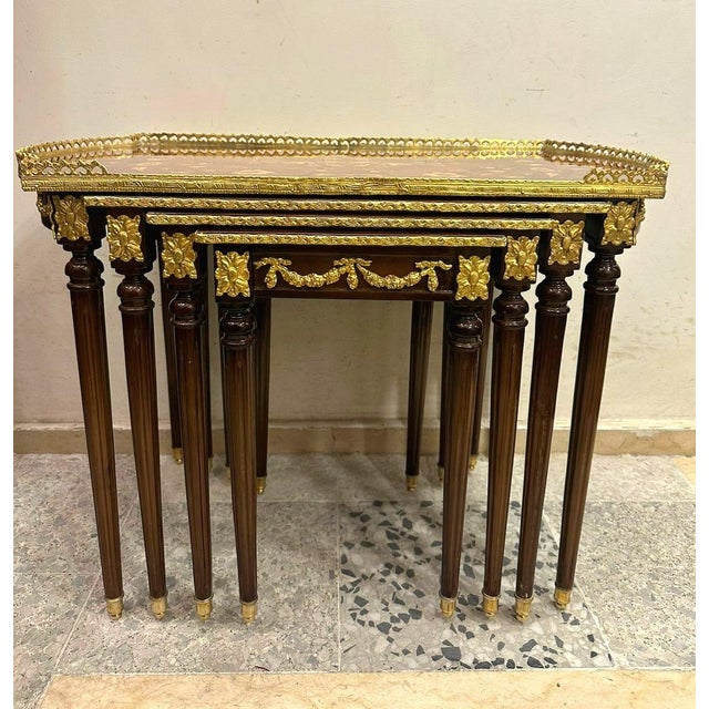 French Style Nesting Tables – Set of 4 Wooden Side Tables With Gold Leaf Details For Sale - Image 4 of 4