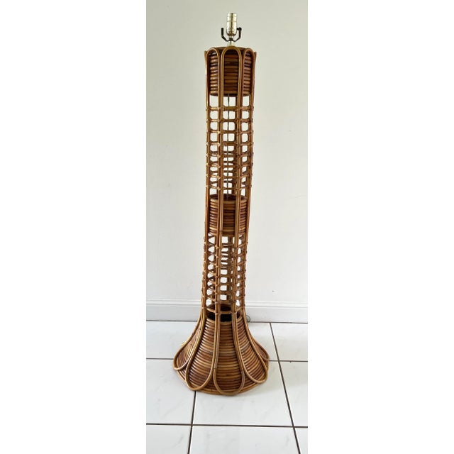 Mid-Century Modern Vintage Stacked Rattan Floor Lamp For Sale - Image 3 of 11