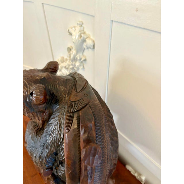 Large Japanese Edwardian Carved Linden Wood Bear Carrying a Fish, 1900s For Sale - Image 10 of 14