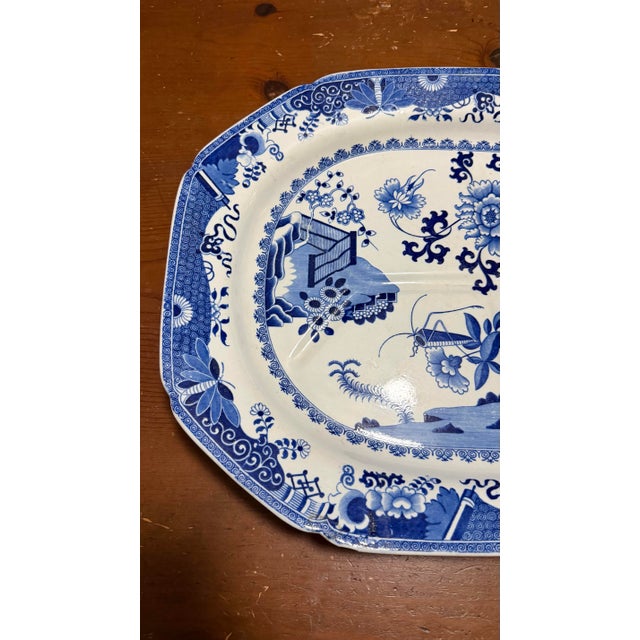 Spode Antique Spode Pearlware Blue Transfer "Bird & Grasshopper" Chinoiserie Tree in the Well Meat Platter, Circa 1820 For Sale - Image 4 of 12