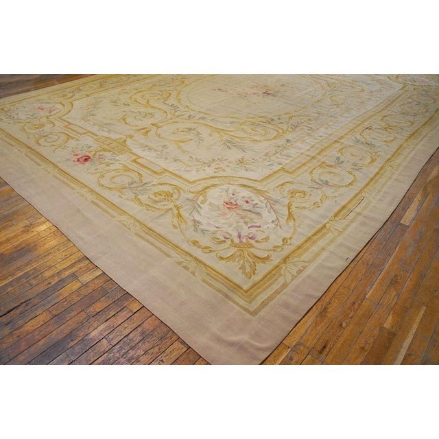 Textile 1900s Ivory Gold Medallion Antique European Aubusson Carpet 12'9"x17'3" Flatwoven Wool Rug For Sale - Image 7 of 8