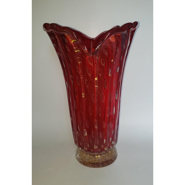 Mid 20th Century Vintage Murano Glass Vase Bullicante Red Gold Attr Barovier Toso For Sale - Image 5 of 17