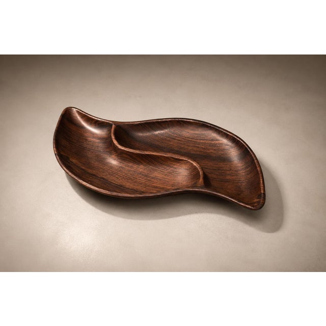 1960s Brazilian Mid-Century Modern Sculptural Platter in Solid Jacarandá Rosewood For Sale - Image 11 of 16