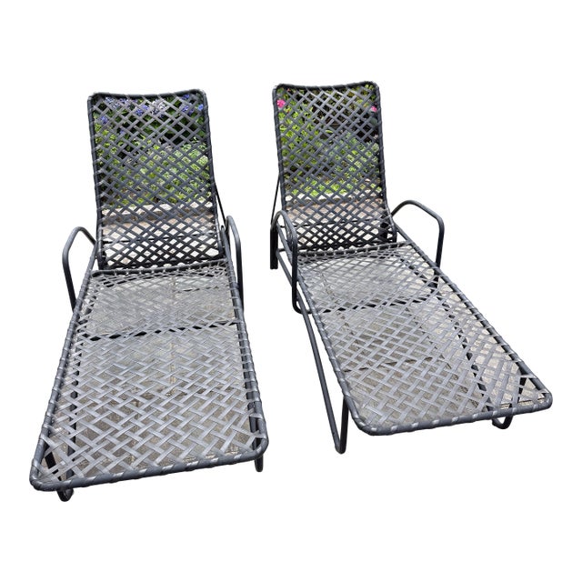 Vintage Brown Jordan Tamiami Vinyl Strap Patio Chaise Lounges, a Pair For Sale