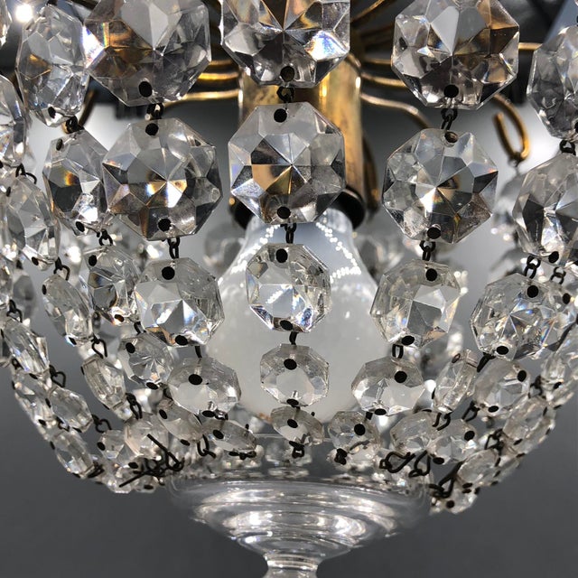 Hollywood Regency Art Deco Basket Chandelier in Brass & Crystal Ceiling Lamp For Sale - Image 12 of 18