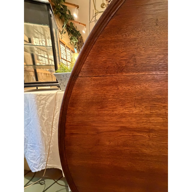 Late 18th Century Chippendale or Queen Anne Antique Walnut Tilt Top Table 18th Century For Sale - Image 5 of 8