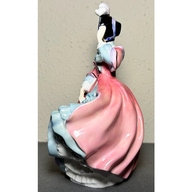English Vintage 1940-1973 English Royal Doulton Porcelain Spring Morning Figurine (Hn 1922) (Retired) For Sale - Image 3 of 6