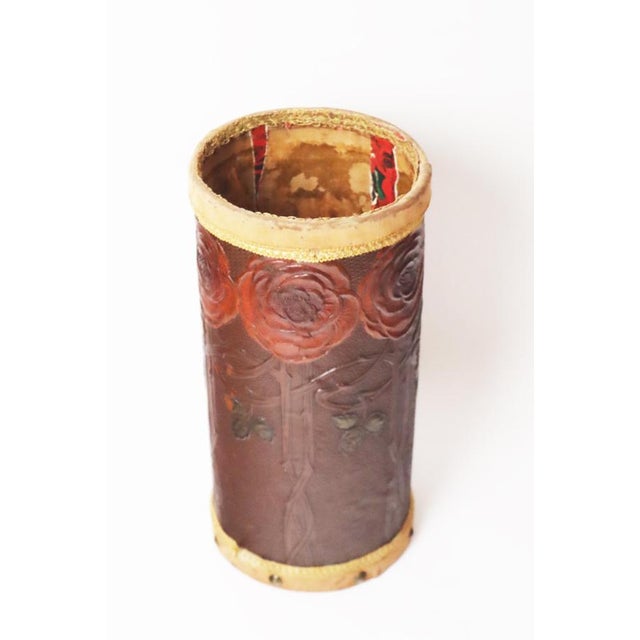 Gold Art Nouveau Umbrella Stand Basket Embossed Leather Decorated Red Roses, 1900 For Sale - Image 8 of 17
