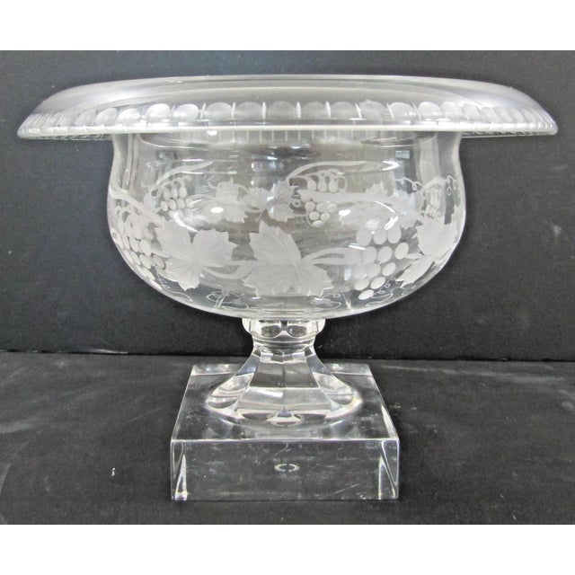 Transparent William Yeoward Cordelia Footed Grapevine Etched Compote Rose Bowl For Sale - Image 8 of 17