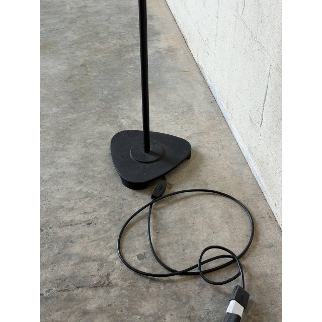1950s Mid-Century Modern Metal Floor Lamp With 3 Adjustable Gooseneck Shades For Sale In Los Angeles - Image 6 of 10