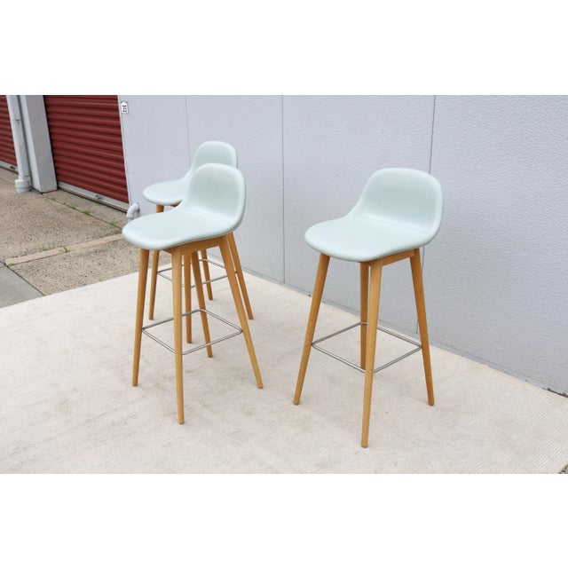 Iskos-Berlin Design Danish Modern Iskos-Berlin for Muuto Fiber Bar Stools Oak Wood Base - Set of 3 For Sale - Image 4 of 18