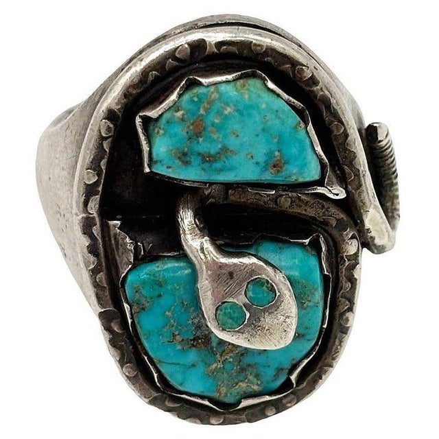 1960s Southwestern Sterling Silver Turquoise Size 10 Zuni Snake Ring by Effie Calavaza For Sale - Image 4 of 6