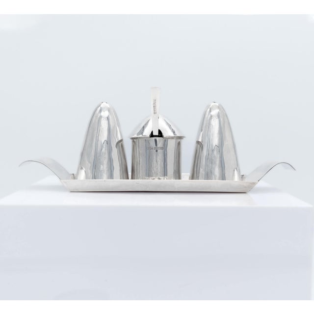 Elizabeth II Modernist Sterling Silver Cruet Set, Birmingham, 1965, Set of 5 For Sale - Image 9 of 15